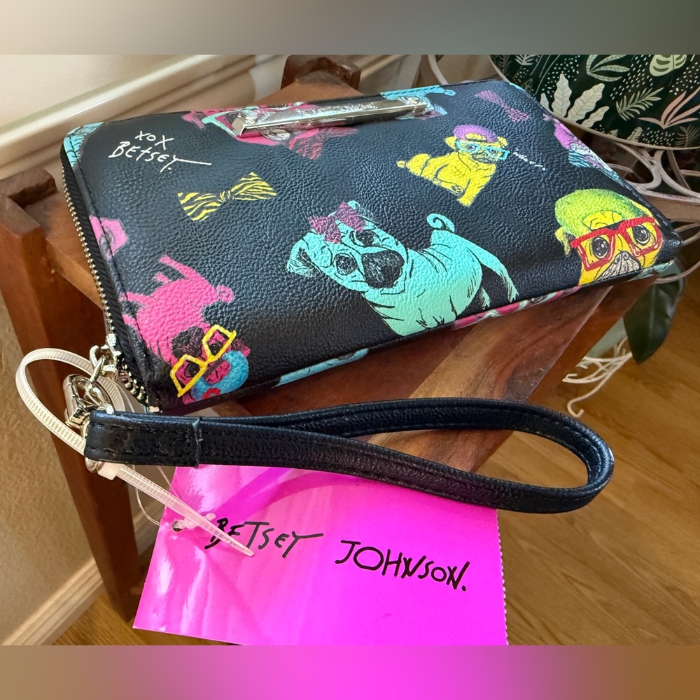 Wristlet Wallet with Cute Dog Designs — Betsey Johnson - Picture 4 of 17